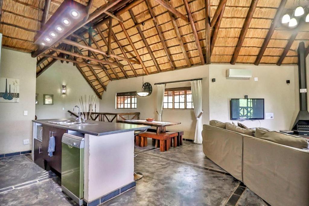 Luxury Kruger Escape Villa Marloth Park Exterior photo