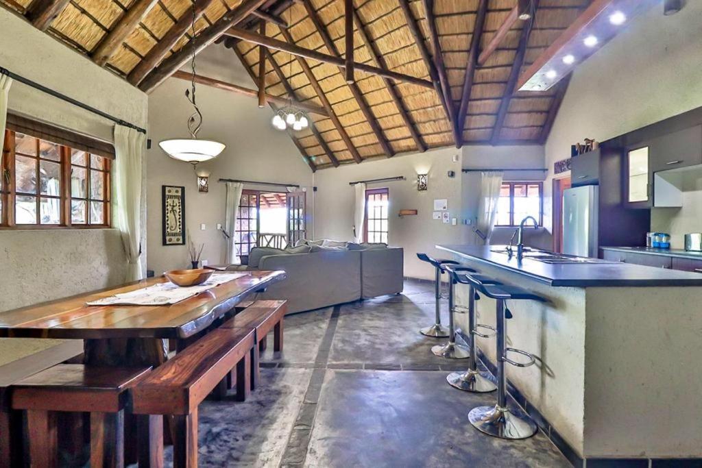 Luxury Kruger Escape Villa Marloth Park Exterior photo